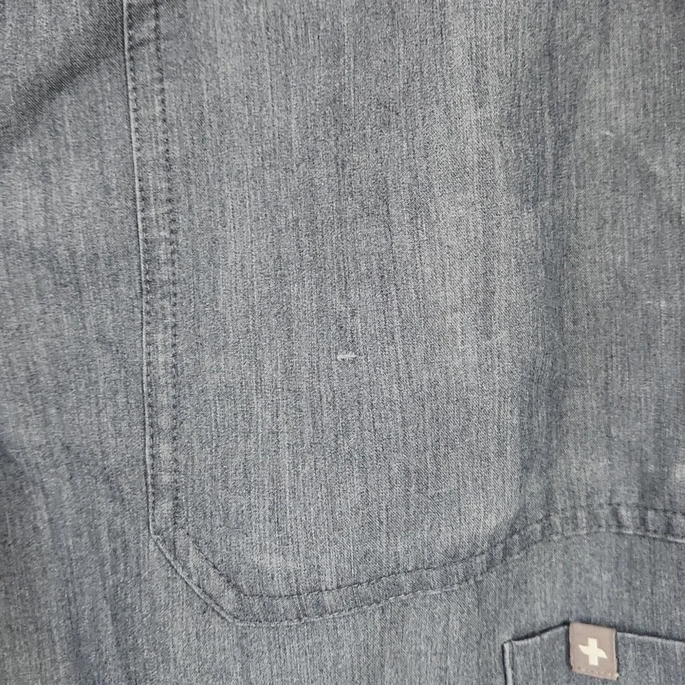 FIGS Cairo Cargo Scrub Pants in Heather Denim Men's Size Small - Picture 5 of 11